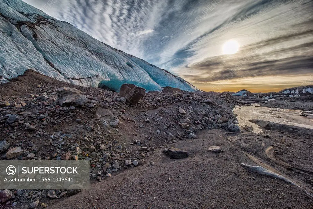 River bed, and moraines, Fallsjokull Glacier, Vatnajokull Ice Cap, Iceland.