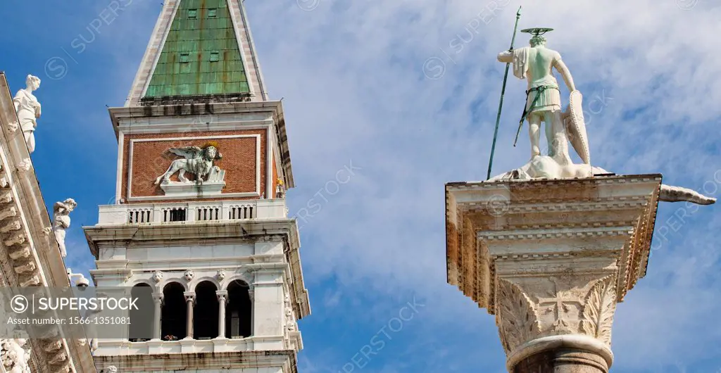 At right Statue of Saint Theodore, Biblioteca Nazionale Marciana, National Library of St Mark´s, Bell Tower or Campanile, St. Mark´s square , Venice, ...