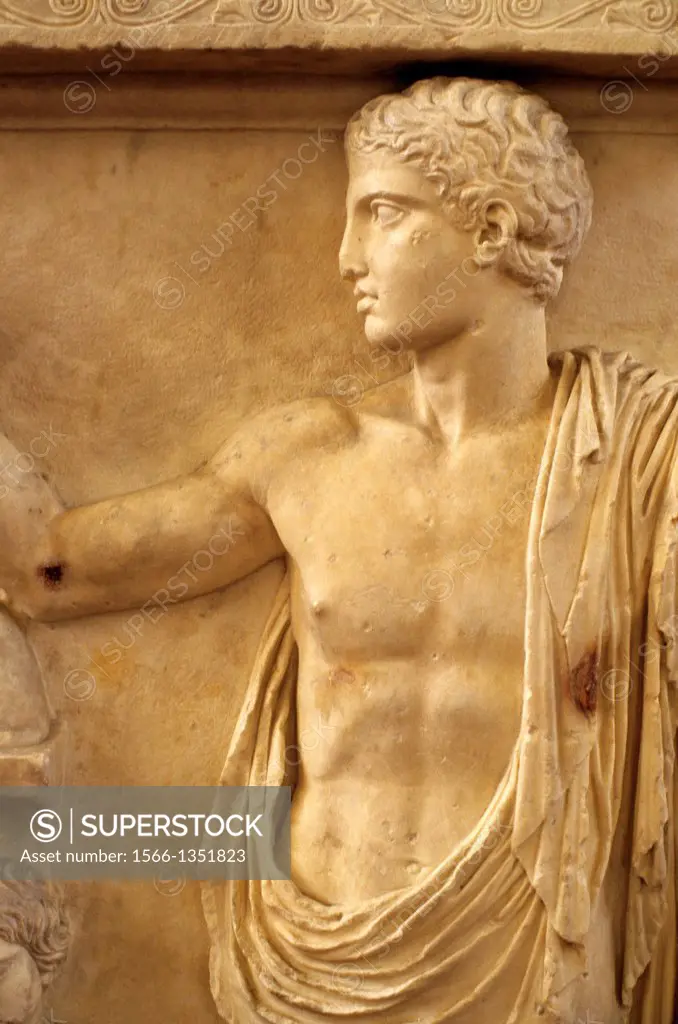 GREECE, ATHENS, NATIONAL ARCHEAOLOGICAL MUSEUM, ATTIC GRAVE STELE, 430 BC   LPZ.