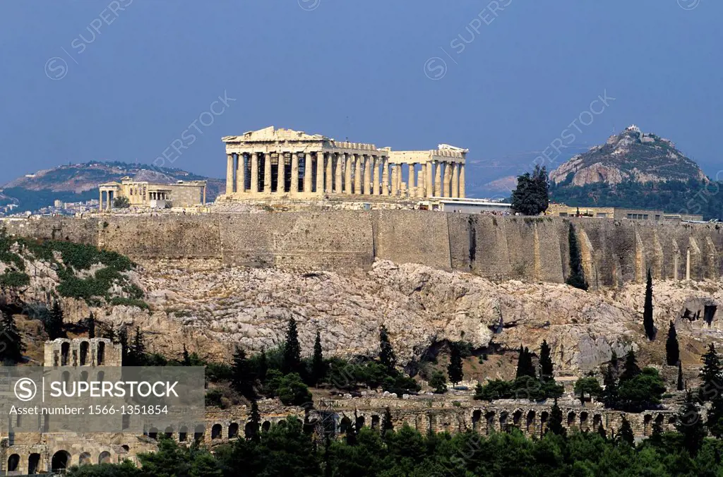 GREECE, ATHENS, VIEW OF ACROPOLIS.