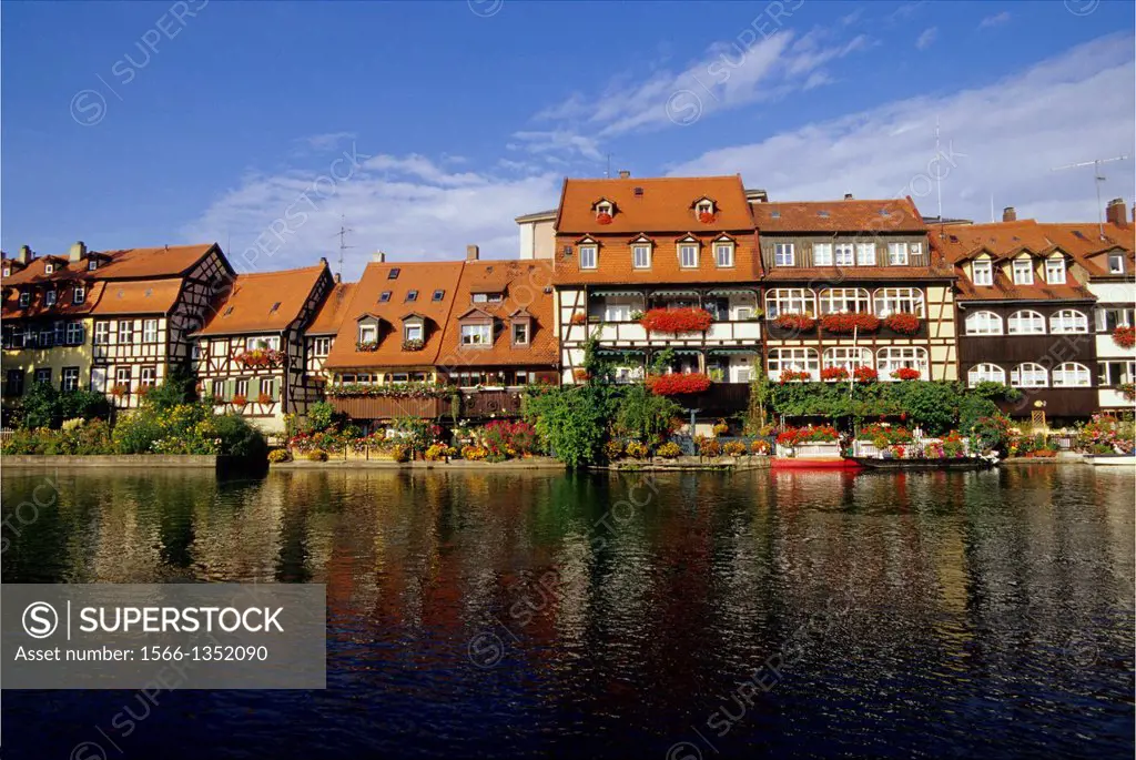 GERMANY, BAMBERG, UNESCO WORLD HERITAGE SITE, REGNITZ RIVER, VIEW OF LITTLE VENICE.