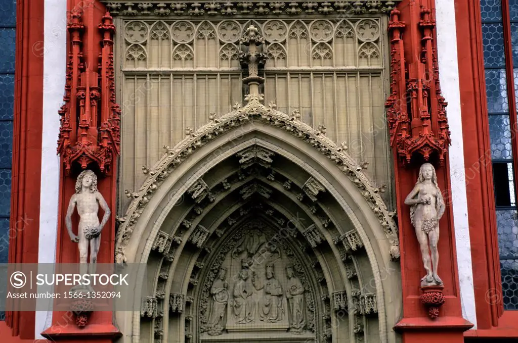 GERMANY, WURZBURG, OLD TOWN, ST. MARY'S CHAPEL, DETAIL, ADAM AND EVE STATUES.