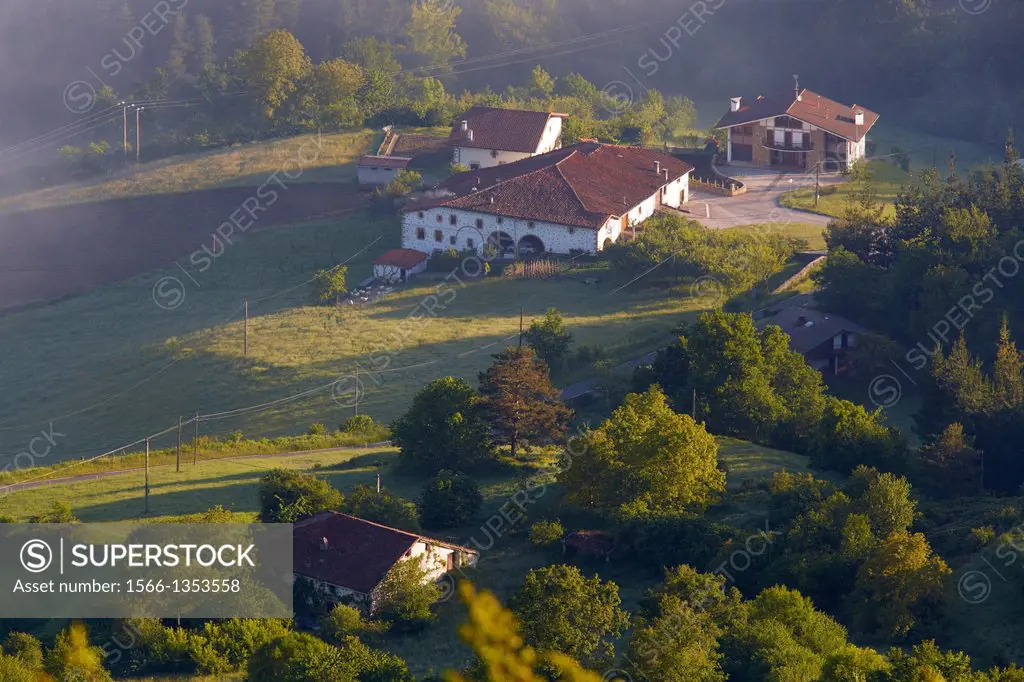 Basque Farmhouse. Aizkorri Aratz Natural Park. Aloña mount. Arantzazu. Oñati. Gipuzkoa. Basque Country. Spain.