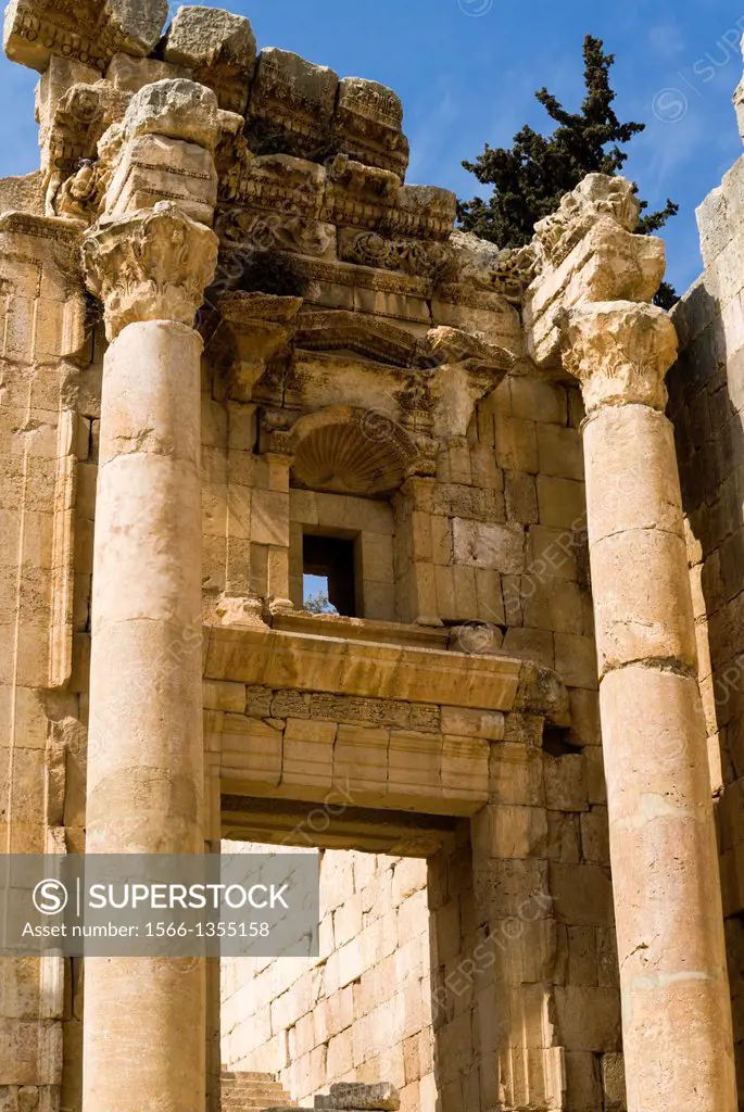 Propilaeum of Temple of Artemis, Jerash, Gerasa, Roman Decapolis City, Jordan, Middle East.
