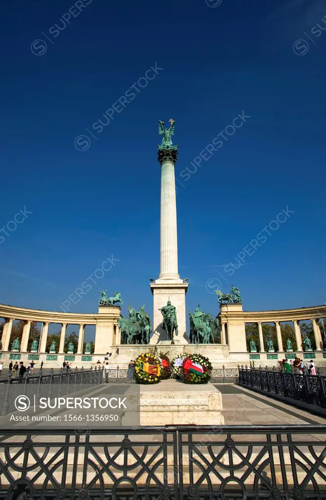 HUNGARY, BUDAPEST, HEROES' SQUARE, PILLAR WITH ARCHANGEL GABRIEL.