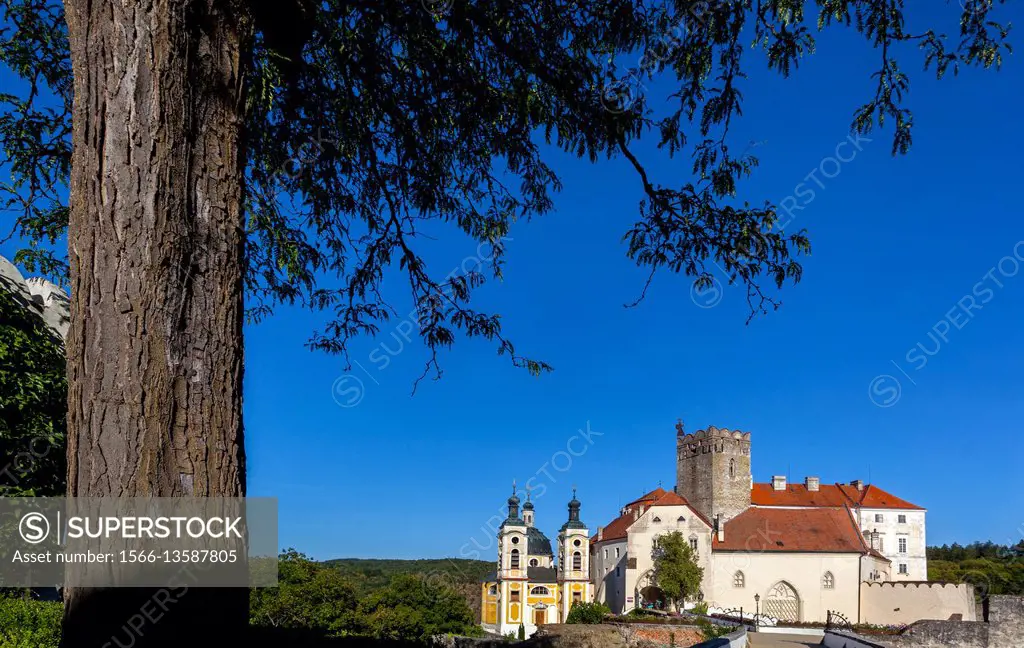 Vranov Castle, Vranov Nad Dyji, South Moravia, Czech Republic, Europe.