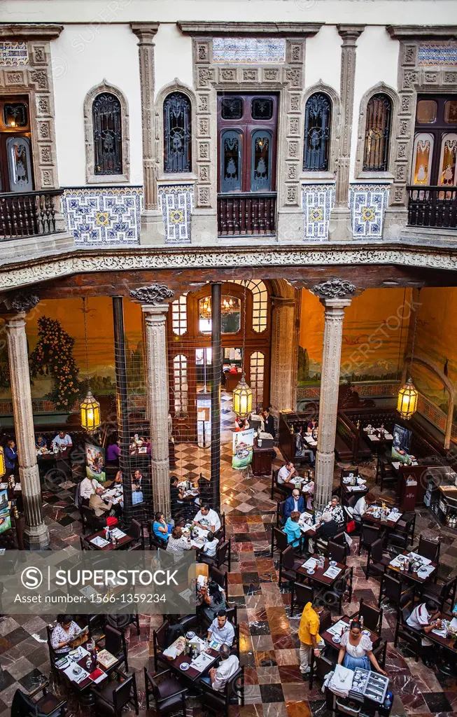 Casa de los Azulejos (House of Tiles), restaurant, Mexico City, Mexico.