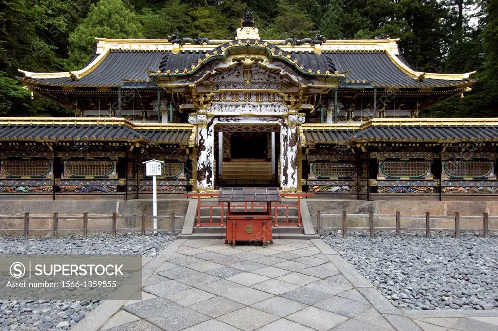 Nikko, Japan, Shogun's Mausoleum, Toshogu Shrine, Japanese art and design, Early 17th century, Tokugawa Shogunate, Spiritual Home of, Shinto, Horizont...