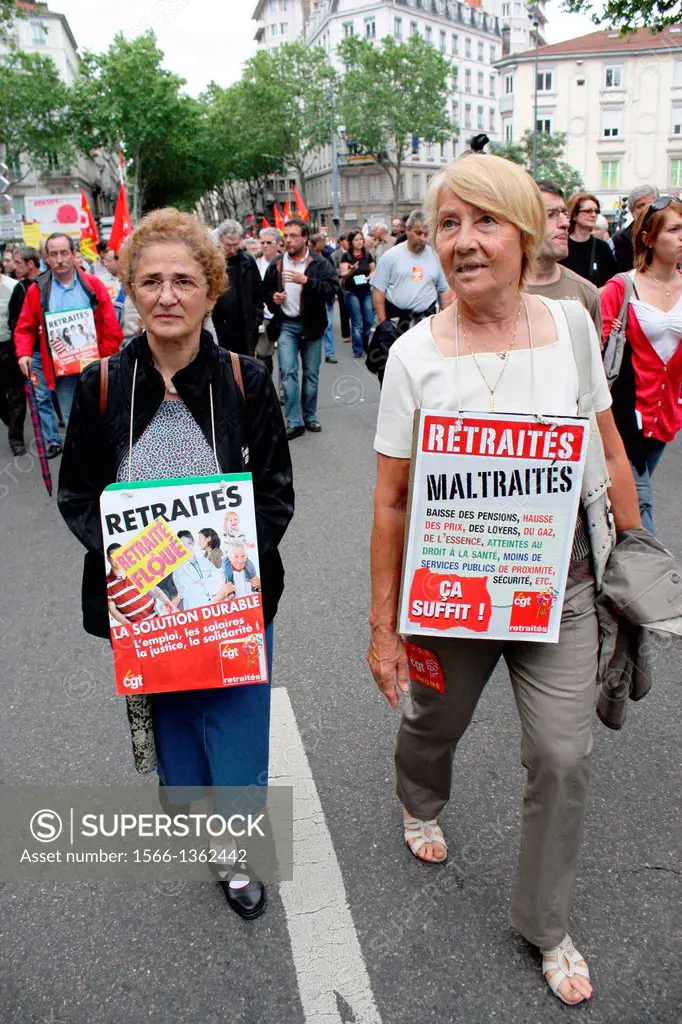 Activists union retirees CGT with signs against pension reform during a demonstration for jobs, wages and pensions, Lyon, Rhône, Rhône-Alpes, France, ...
