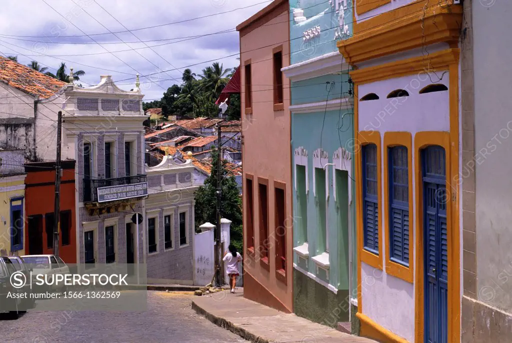 SOUTH AMERICA, BRAZIL, NEAR RECIFE, OLINDA, STREET SCENE (UNESCO WORLD HERITAGE SITE).