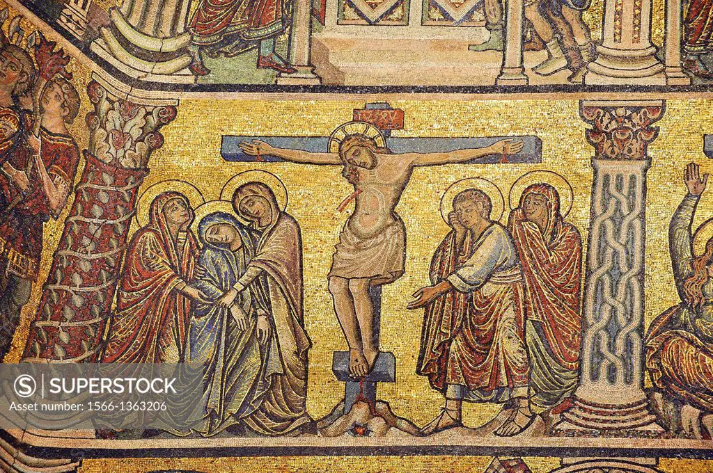 The Medieval mosaics of the ceiling of The Baptistry of Florence Duomo ( Battistero di San Giovanni ) showing Jesus Christ on the cross, started in 12...