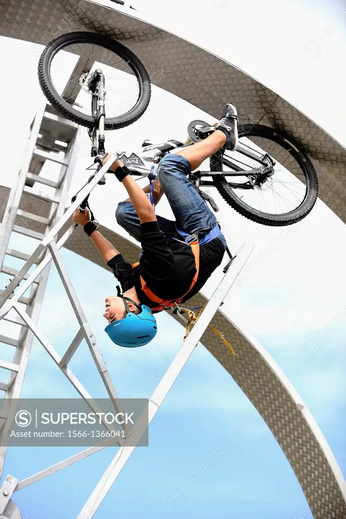 Looping Bike circular ramp with help of this mountain bike and a harness can be given one or more turns of 360 degrees depending on the speed of the p...