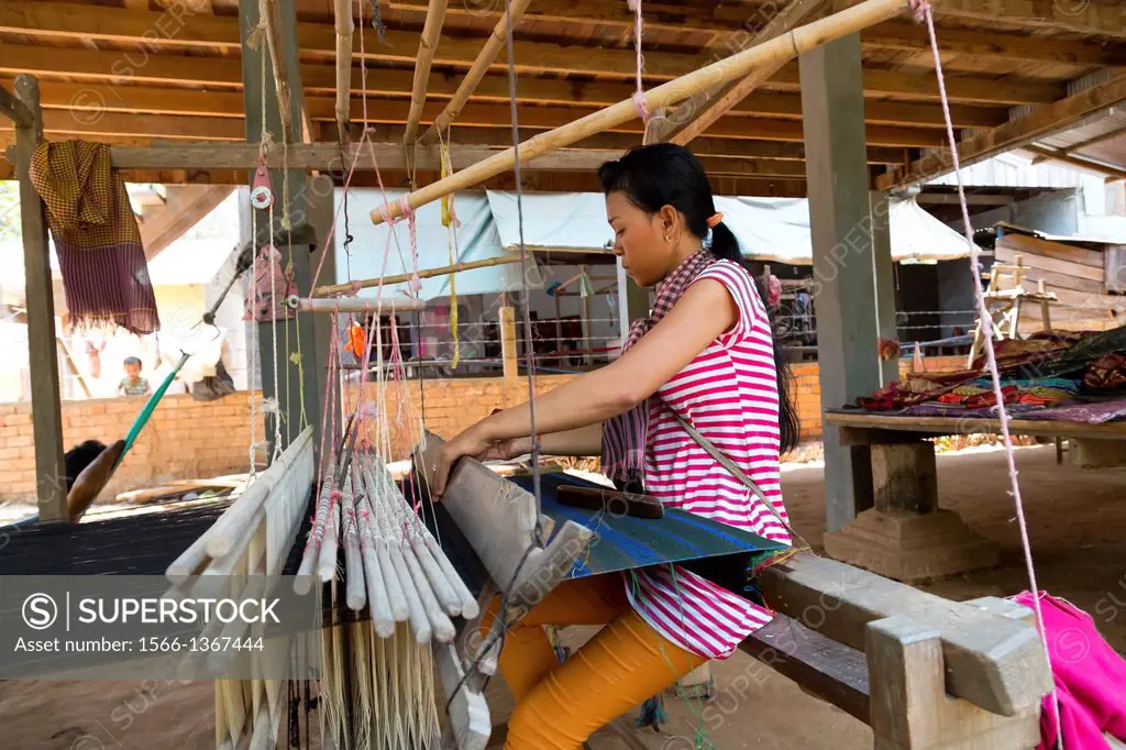 Silk Weaver on Silk Island (Koh Dach) in Phnom Penh, Cambodia.