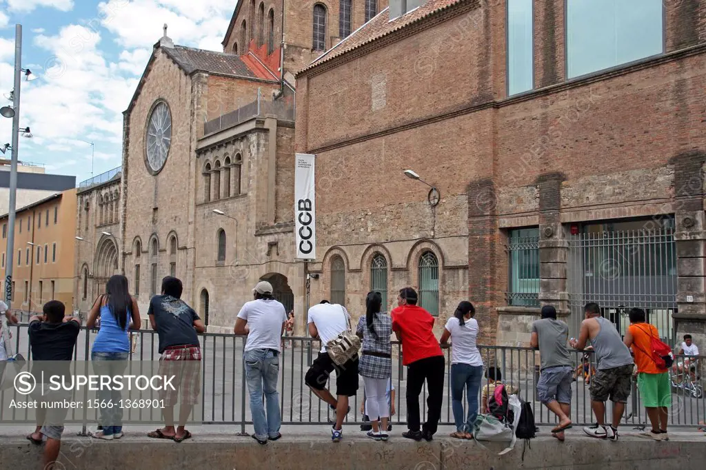 Square, church of Santa Maria de Montalegre, CCCB, El Raval, Barcelona, Catalonia, Spain