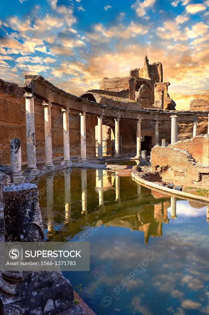 Hadrian's Villa ( Villa Adriana ) 2nd century AD - The Maritime Theatre ( Teatro Marittimo ), so called because of its shape and marine architectural ...