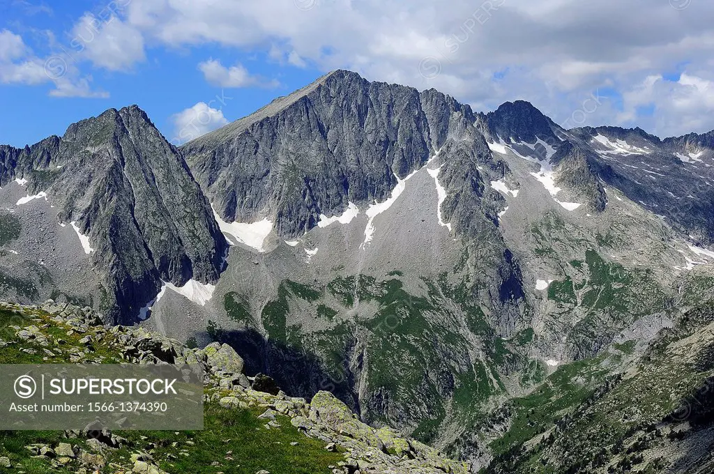 Mulleres Valley, Pyrenees, Lleida province, Spain