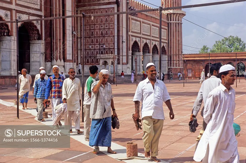 Muslims at Jama Masjid or Fridays Mosque, Delhi, India