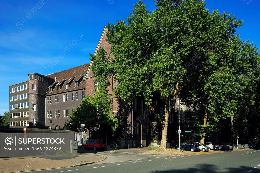 Germany, Oberhausen, Ruhr area, Lower Rhine, Rhineland, North Rhine-Westphalia, NRW, school building, Elsa Braendstroem Gymnasium.