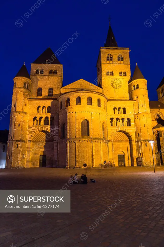 12th century Cathedral of Trier (Treves), the oldest cathedral in Germany and UNESCO World Heritage Site at night, Rhineland-Palatinate, Germany, Euro...