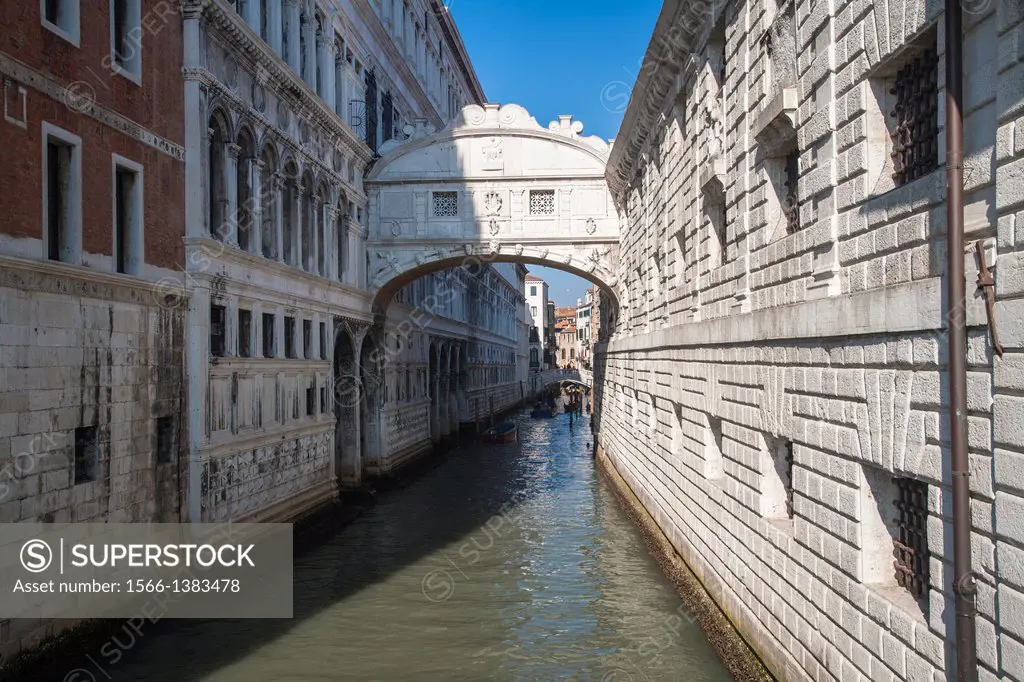 The famous Bridge of Sighs, Venice, Italy, Europe