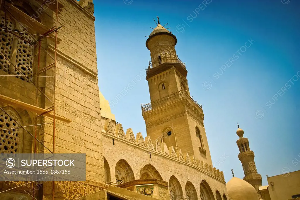 Madrasa, Mausoleum of Sultan Qalawun and sultan at Al-Muizz li-Din Allah Street, city of Cairo, Egypt