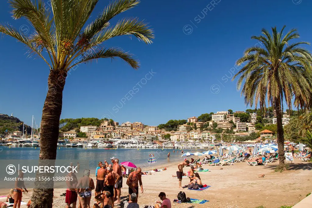 Summertime on the beach of Port de Sóller, Mallorca.