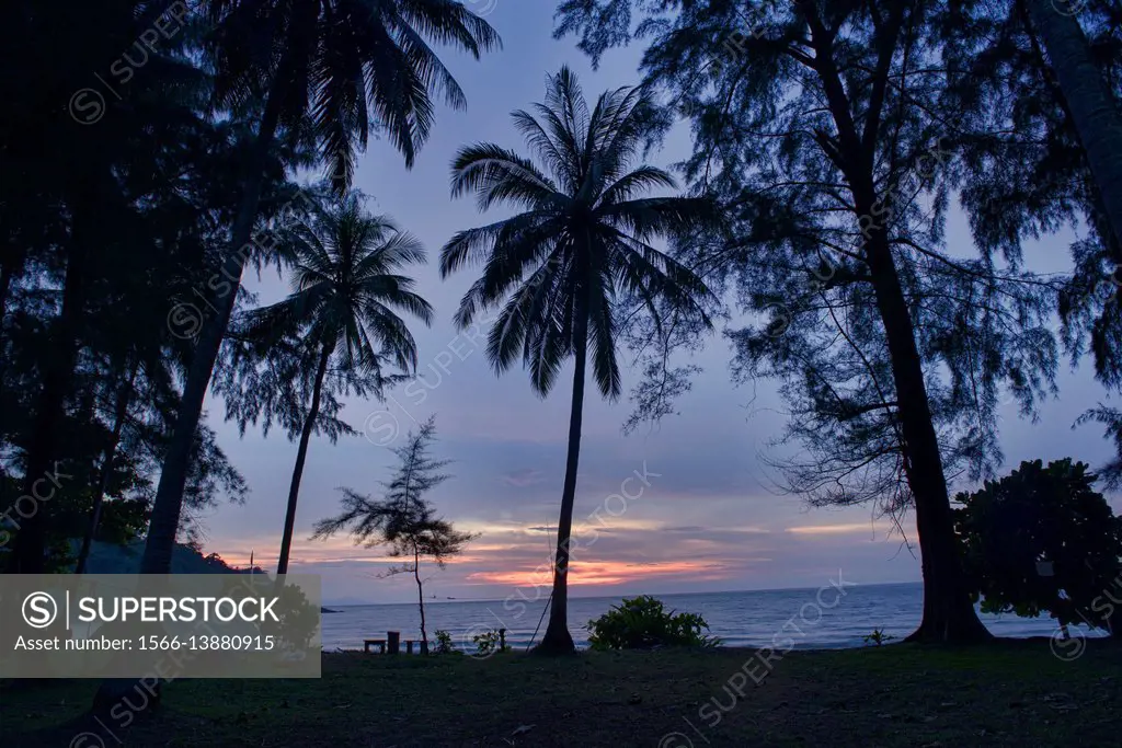 Sunset on Ao Mole beach, Ko Tarutao Island, Thailand.