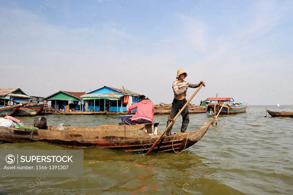 Floating village on Tonle Sap lake. Cambodia, Siem Reap, Tonle Sap, Kompong Khleang.