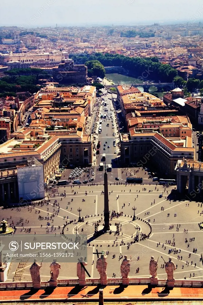 View from St. Peter´s Basilica over Rome