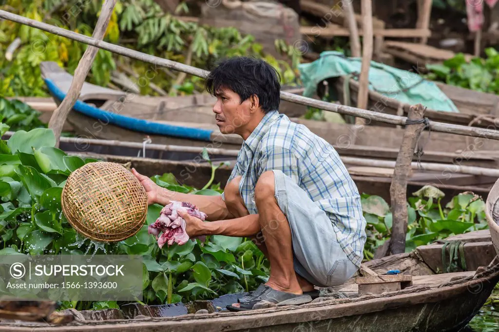 Daily life on Binh Thanh Island at Sadec, Mekong River Delta, Vietnam.