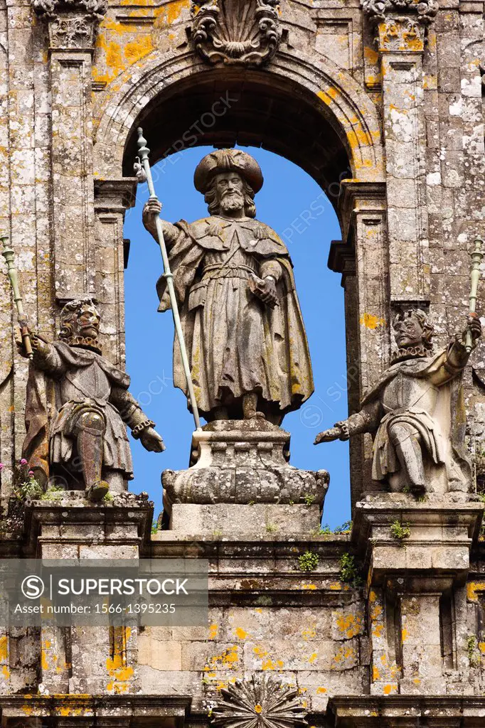 Statue of St James the Apostle on the top of the cathedral façade, World Heritage Site, Santiago de Compostela, Way of St James, A Coruña province, Ga...