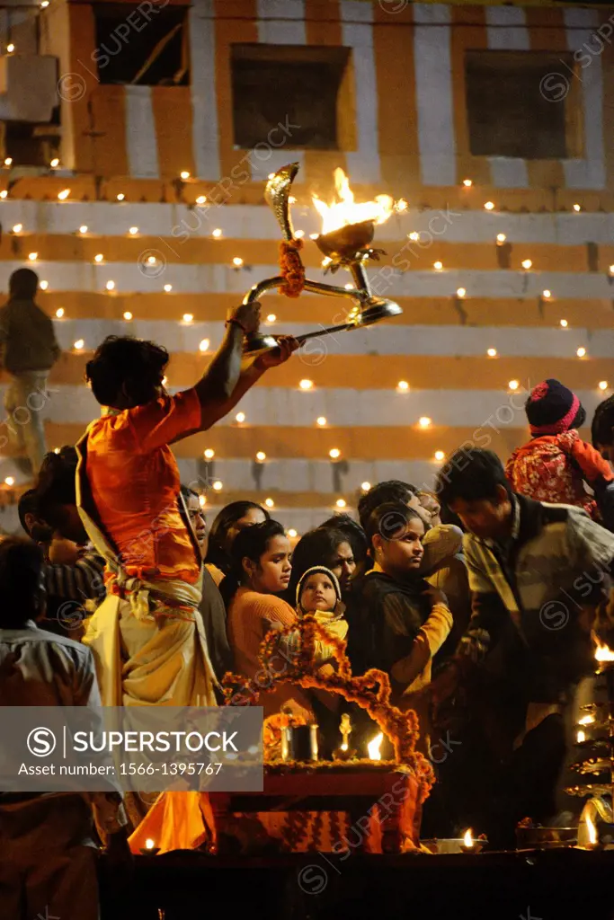 India, Uttar Pradesh, Varanasi, Dev Deepawali festival, Aarti, Offering of light to the Ganges.