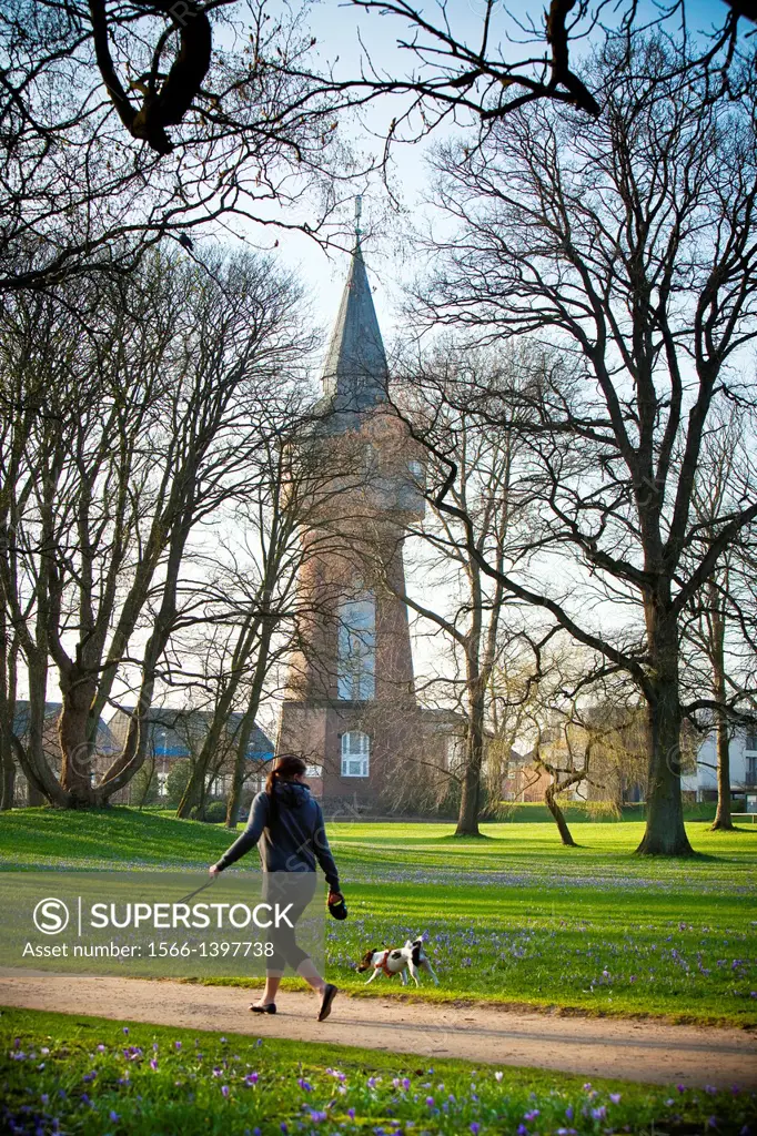 Husum Water Tower viewed from the gardens of the castle. Husum, North Friesian Islands, Schleswig-Holstein, Germany, Europe.