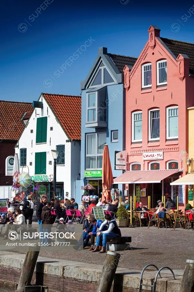 Port of Husum, shopping, restaurants, terraces and shops. Husum, North Friesian Islands, Schleswig-Holstein, Germany, Europe.