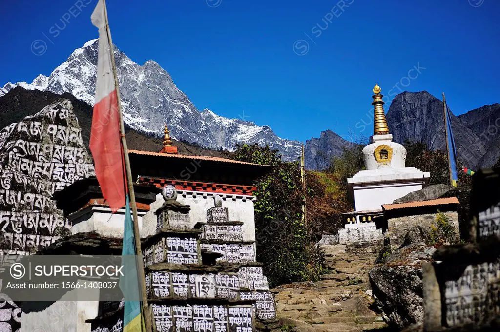 Mani stone, Sagarmatha National Park, the Himalaya range, Khumbu area, Solukhumbu District, Sagarmatha Zone, Nepal.