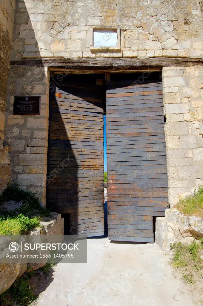 The main gate, Çufut Qale, Chufut-Kale Jewish Fortress Crimea, Ukraine, Eastern Europe.