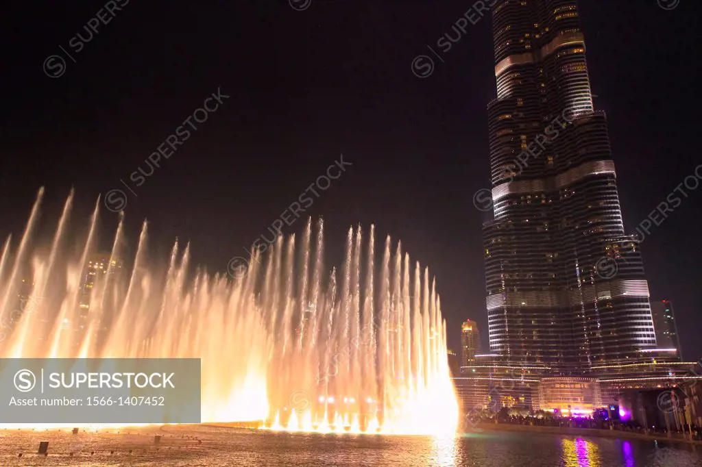 Night view of The Dubai Fountain and Burj Khalifa, Dubai, United Arab Emirates