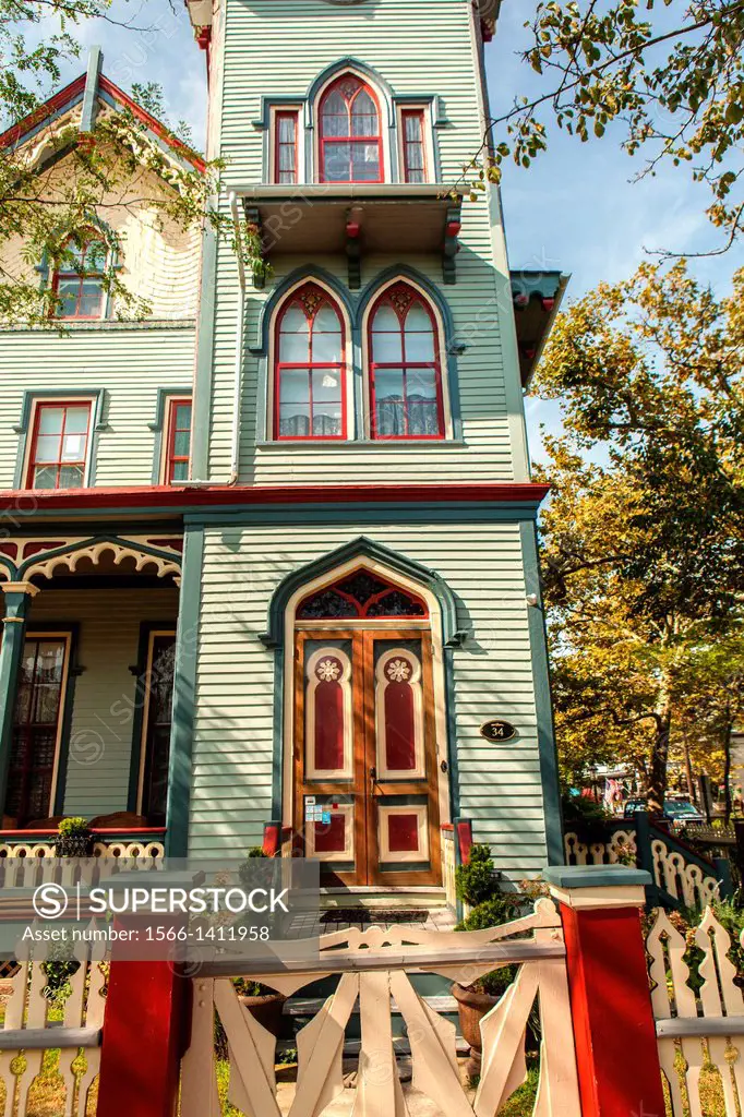 Cape May is America´s first seaside resort. It has the largest collection of Victorian Architecture in the United States. A picket fence and a front p...