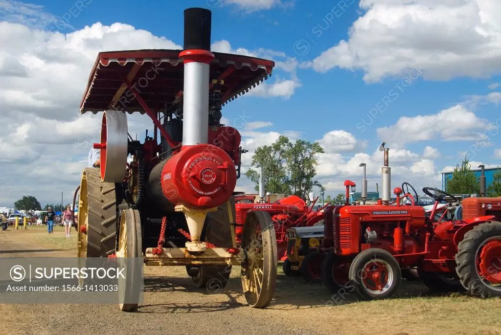 Russell steam traction engine tractor, Great Oregon Steam-Up, Antique Powerland, Brooks, Oregon.