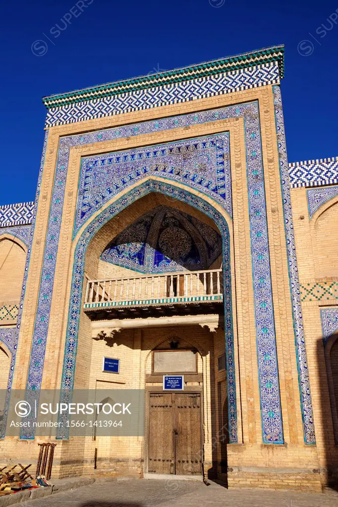 Islam Khodja Madrasah (Islom Xoja Madrasasi), housing Museum of Applied Arts, Ichan Kala, Khiva, Uzbekistan.