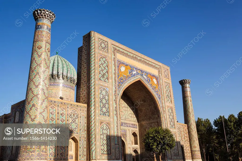 Sher Dor Madrasah, also known as Shir Dor Madrasah, Registan Square, Samarkand, Uzbekistan.