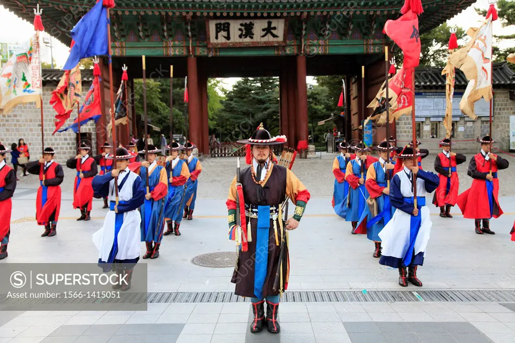 South Korea, Seoul, Deoksugung Palace, changing of the guard ceremony,.