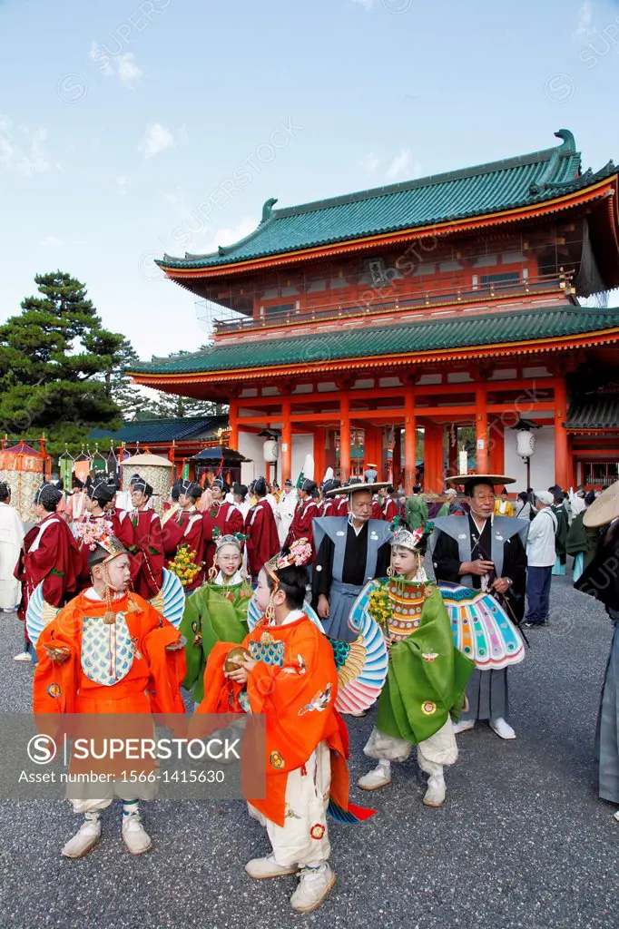 Japan, Kyoto, Heian shrine, Jidai Matsuri, festival, people,.