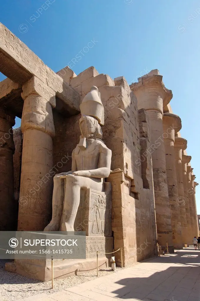 Statue Ramesses II, Luxor Temple Complex, Luxor (Thebes), Egypt, Africa.