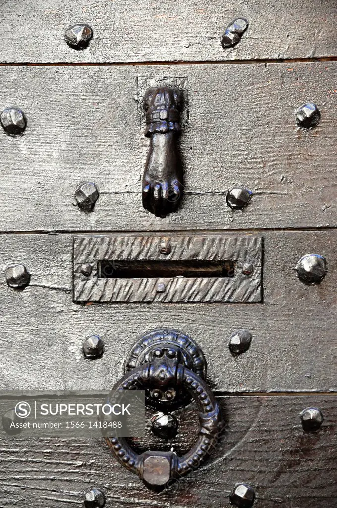 Door knocker, Estaing, Lot Valley, North Aveyron, Midi-Pyrénées, one of the most beautiful village in France.