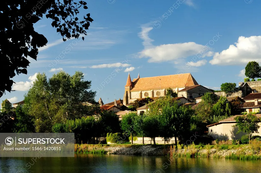 Eglise Saint Etienne, Lauzun, Lot-et-Garonne Department, France.