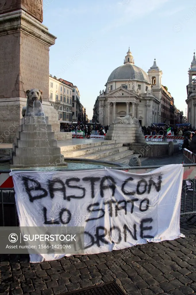 Rome, Italy 18 December 2013 The ´´pitchfork movement´´ protesters in Piazza del Popolo square, Rome, Italy