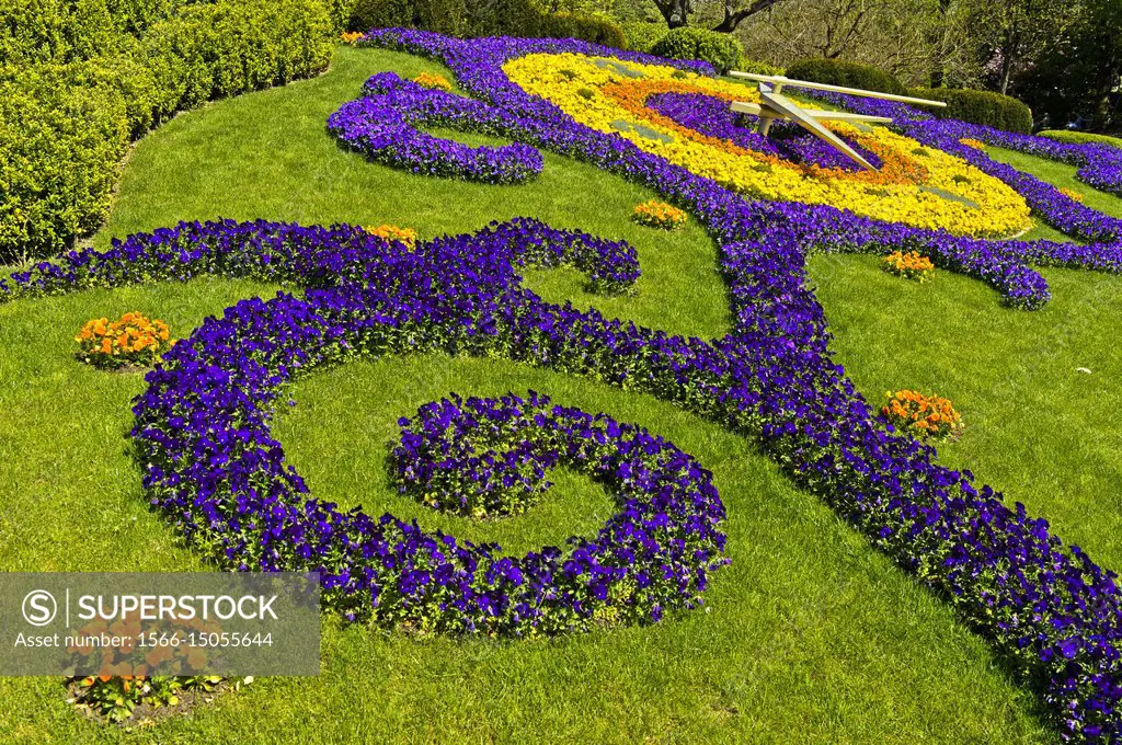 Flower clock, l'horloge fleurie, at the park Jardin Anglais, Geneva, Switzerland.