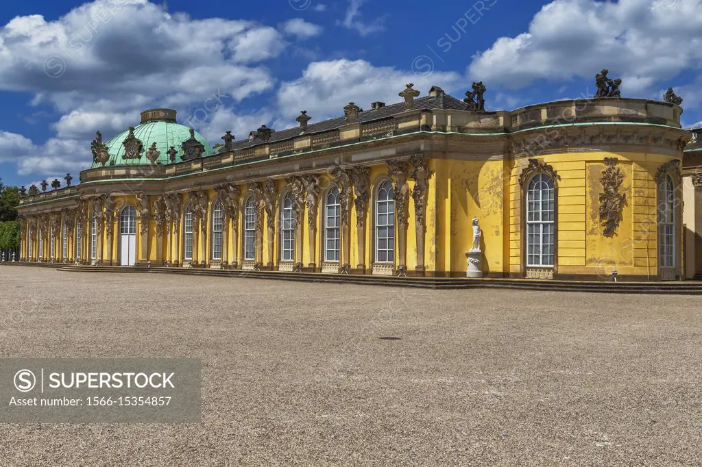 Palace (1747), Georg Wenzeslaus von Knobelsdorff, Sanssouci, Potsdam, Brandenburg, Germany.
