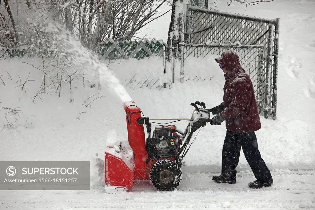Cananda, Quebec, Montreal, snow removal, snowstorm,.